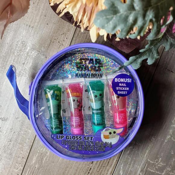 Star Wars mandalorian lip gloss set with nail stickers child’s gift - Picture 4 of 9